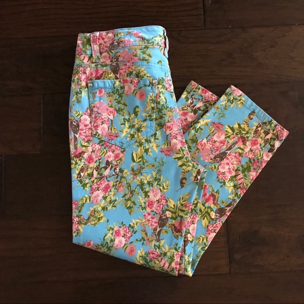 Code Bleu Rose Print High Rise Aimee Denim Crop - image 2